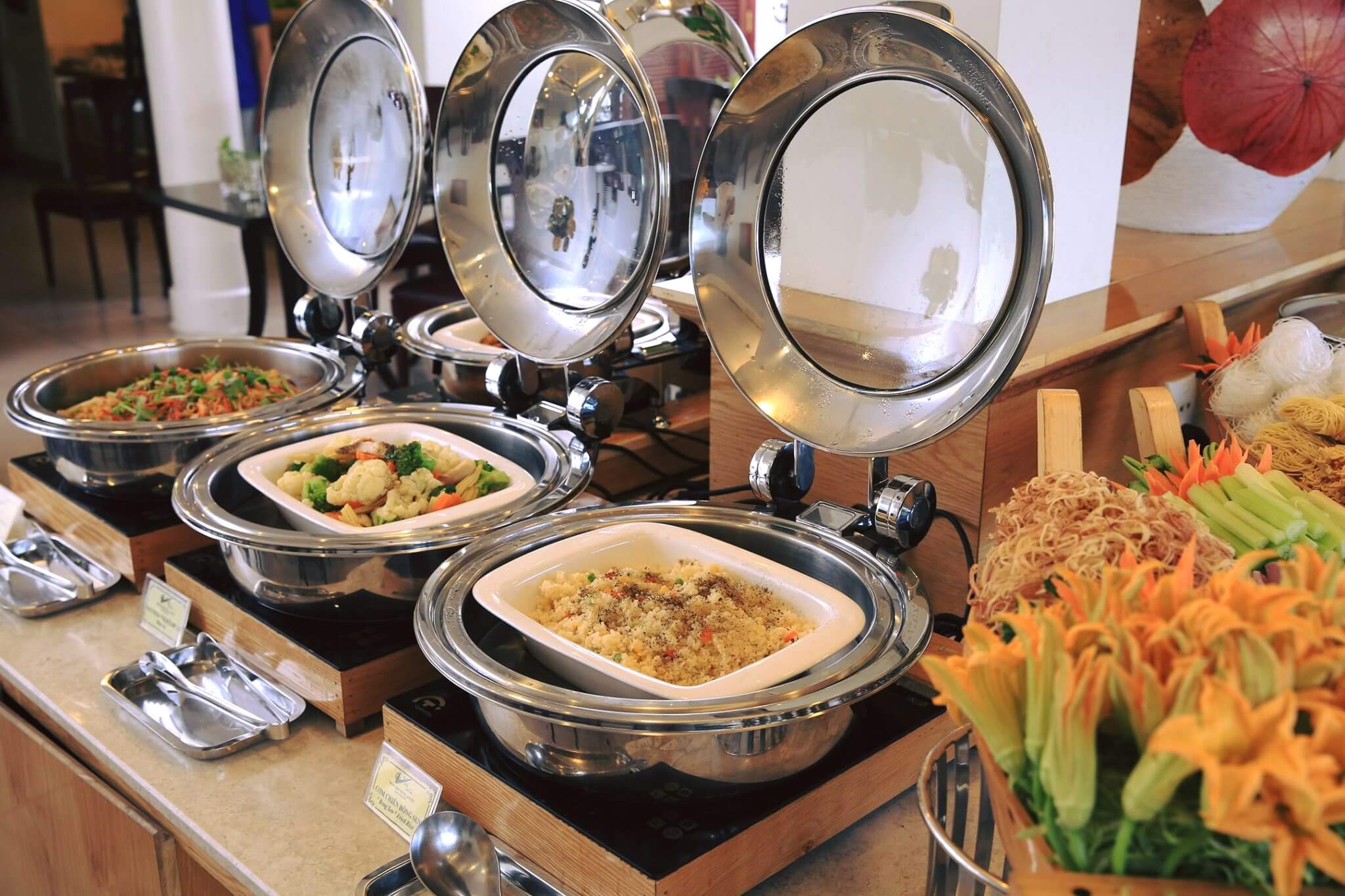 Buffet-chay-la-gi-diem-mat-6-nha-hang-buffet-chay-tai-Tp-Ho-Chi-Minh-11 Buffet-chay-la-gi-diem-mat-6-nha-hang-buffet-chay-tai-Tp-Ho-Chi-Minh-11