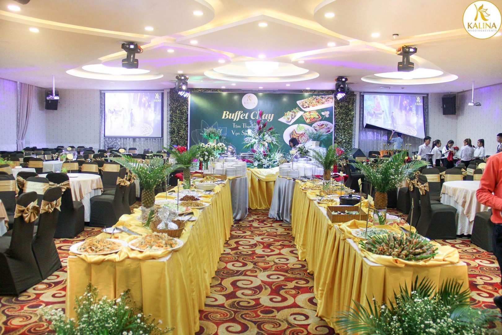 Danh-sach-12-nha-hang-buffet-chay-ngon-re-o-Tp-Ho-Chi-Minh