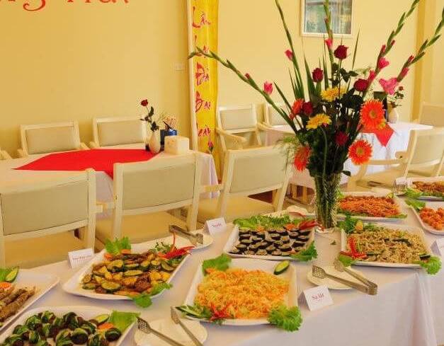 10-Nha-hang-buffet-chay-gia-re-o-Tp-Ho-Chi-Minh-11