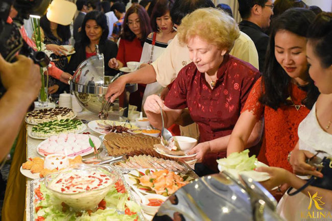 Nhung-loi-ich-ban-can-biet-cua-viec-an-chay-truong-5