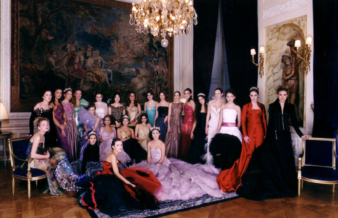 Cac-phong-cach-trang-tri-chu-de-moi-la-cho-tiec-tat-nien-cong-ty-9