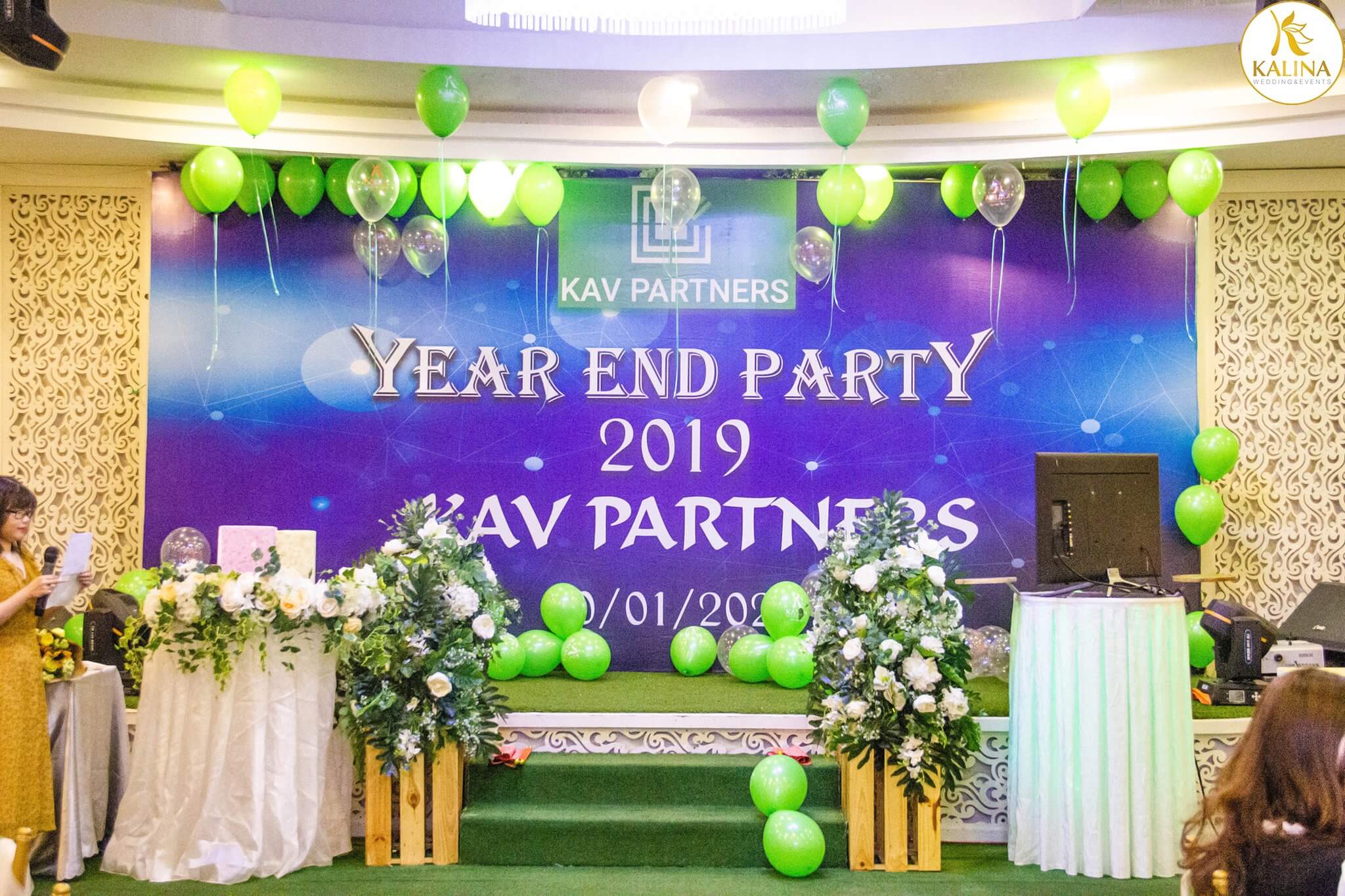 Cac-phong-cach-trang-tri-chu-de-moi-la-cho-tiec-tat-nien-cong-ty-4