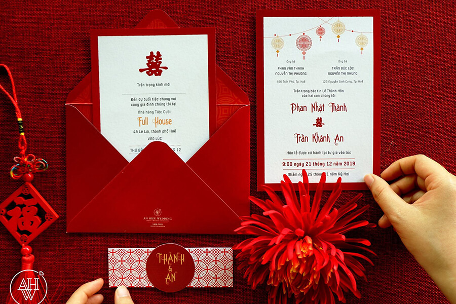 Thiệp cưới màu đỏ  Truyền thống đẹp của người Việt Nam