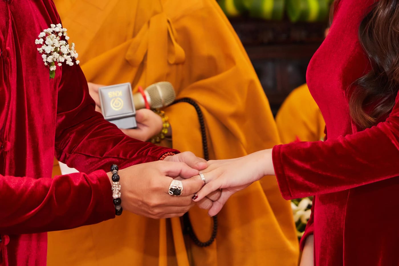 le-thuan-hang-la-gi-mot-vai-nghi-thuc-trong-le-cuoi (6)
